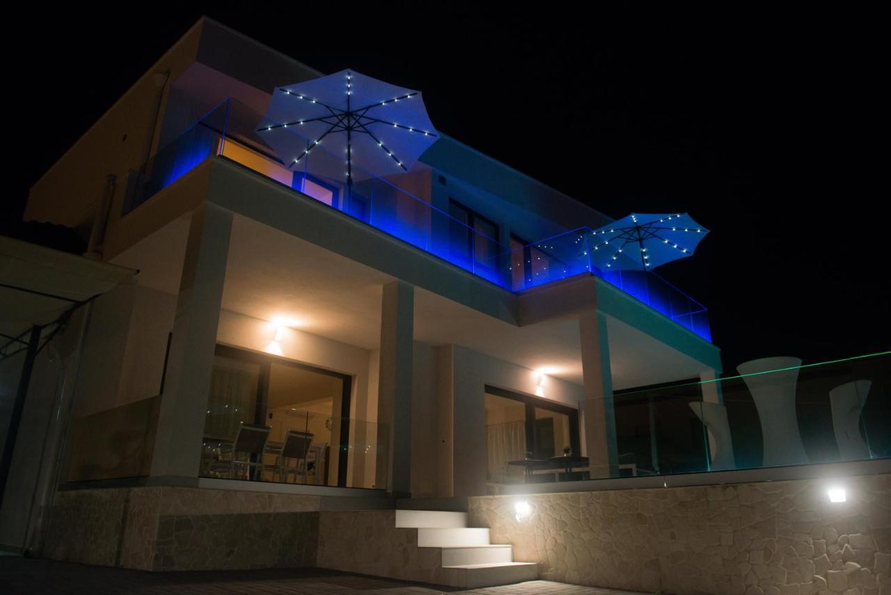 Divina Perla Acomodação com café da manhã Pulsano Exterior foto